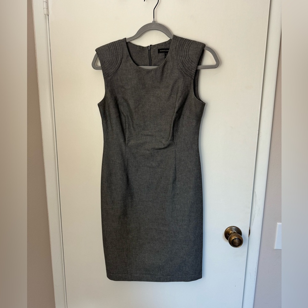 Banana republic gray sheath dress